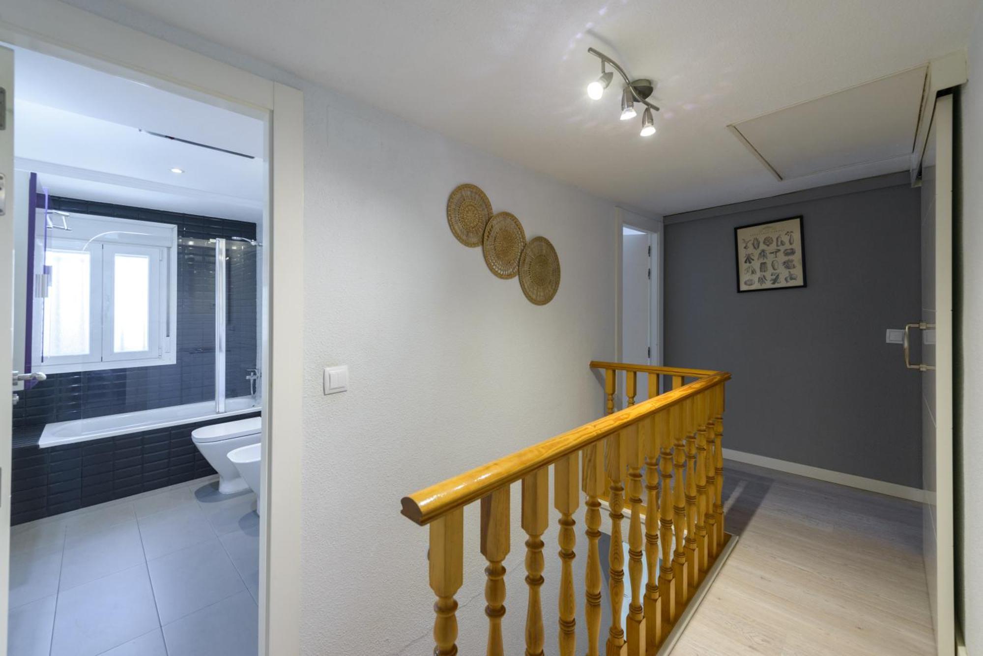 Sabadell Calle, Casa Familiar De 3 Dormitorios Con Terraza Junto Metro Fuencarral Madrid Eksteriør bilde